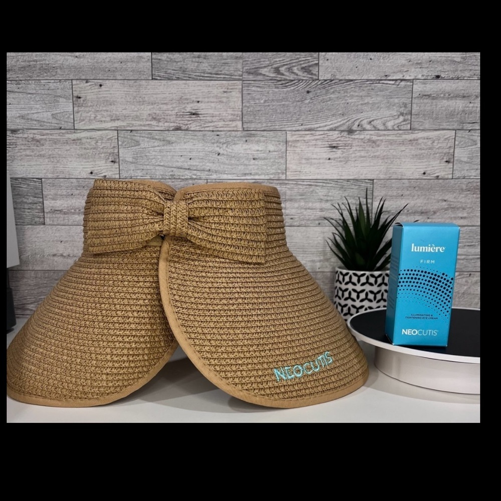 Neocutis Lumière Illuminating & Tightening Eye Cream ➕Neocutis Sun Hat